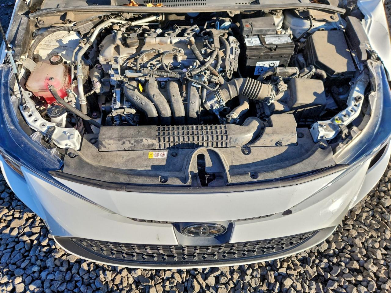 Toyota Corolla Le Image 9