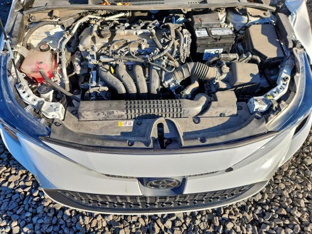 Toyota Corolla Le Image 9