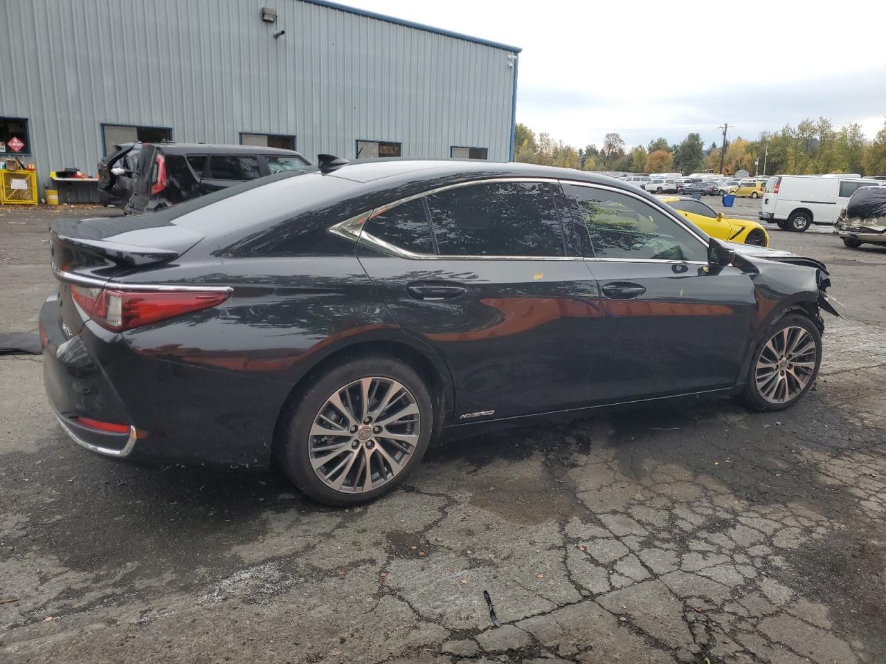 Lexus Es 300h Image 3