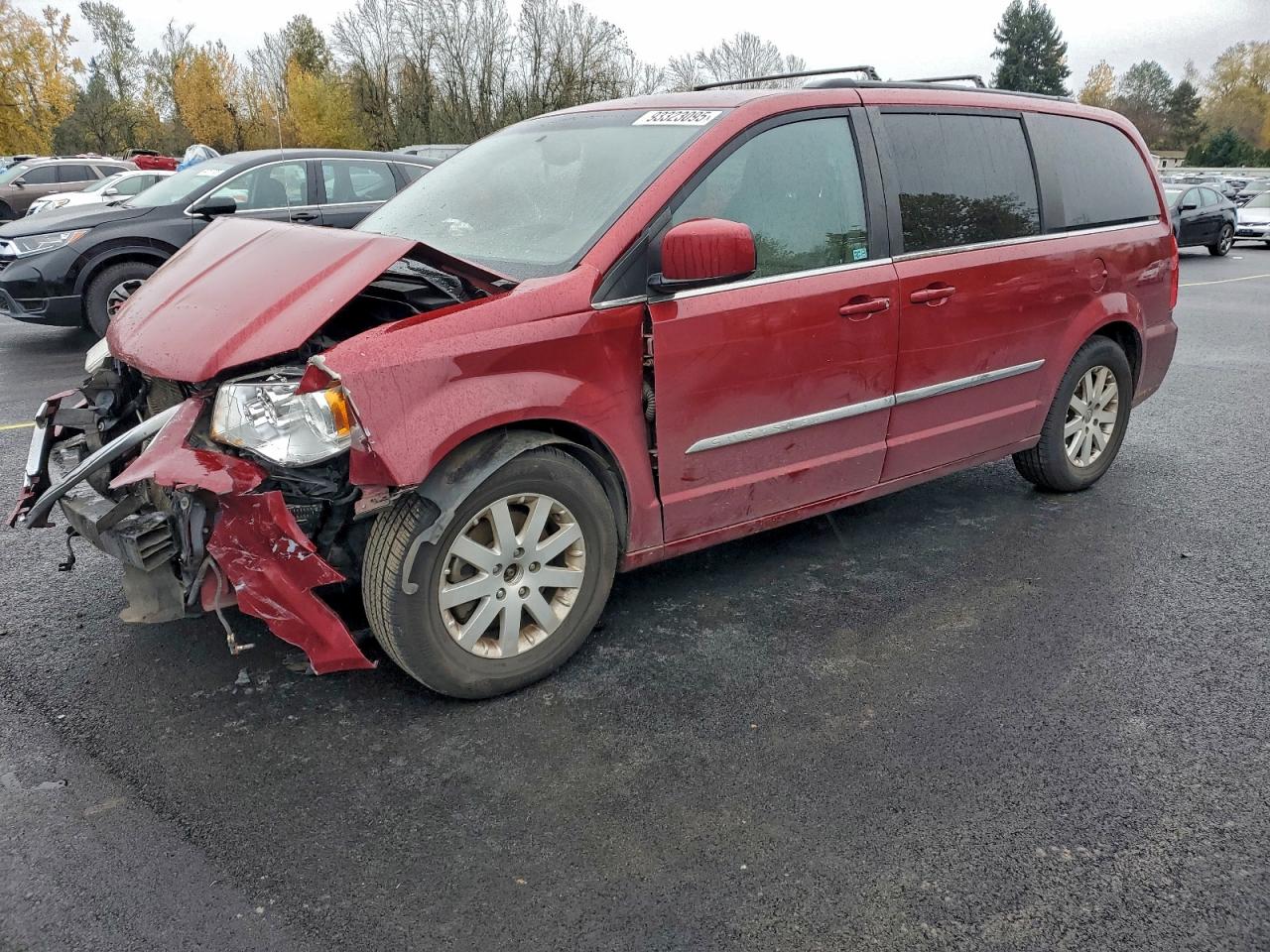 Chrysler Minivan Touring Image 1