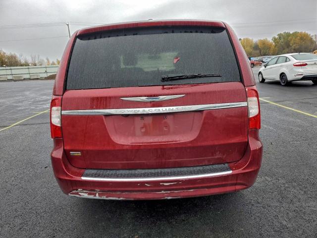 Chrysler Minivan Touring Image 2