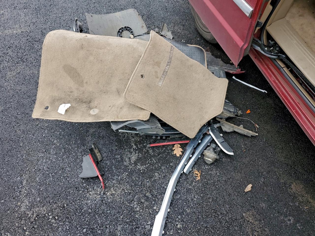 Chrysler Minivan Touring Image 10