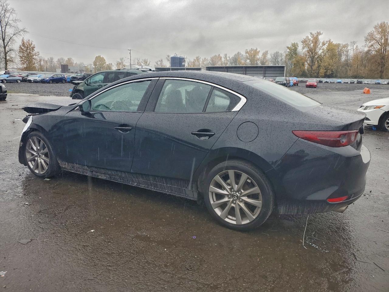 Mazda 3 Select Image 2