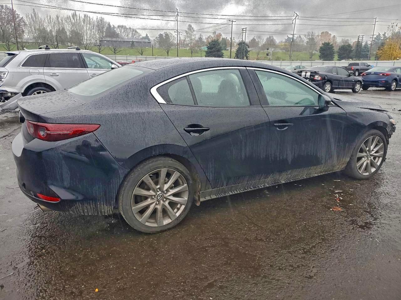 Mazda 3 Select Image 3