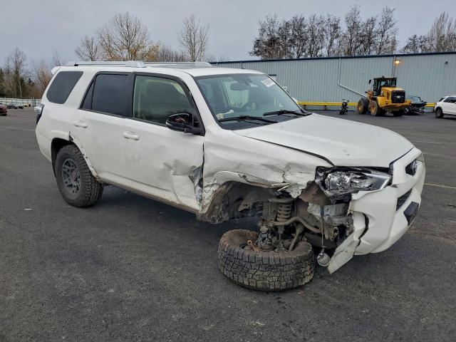 Toyota 4Runner Sr5/sr5 Premium Image 9