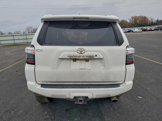 Toyota 4Runner Sr5/sr5 Premium Image 2