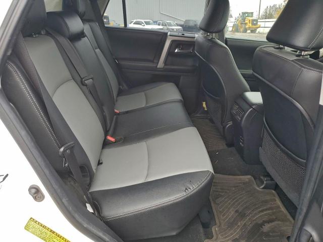 Toyota 4Runner Sr5/sr5 Premium Image 12