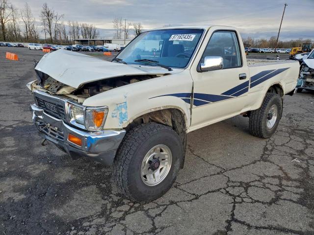  Salvage Toyota Pickup