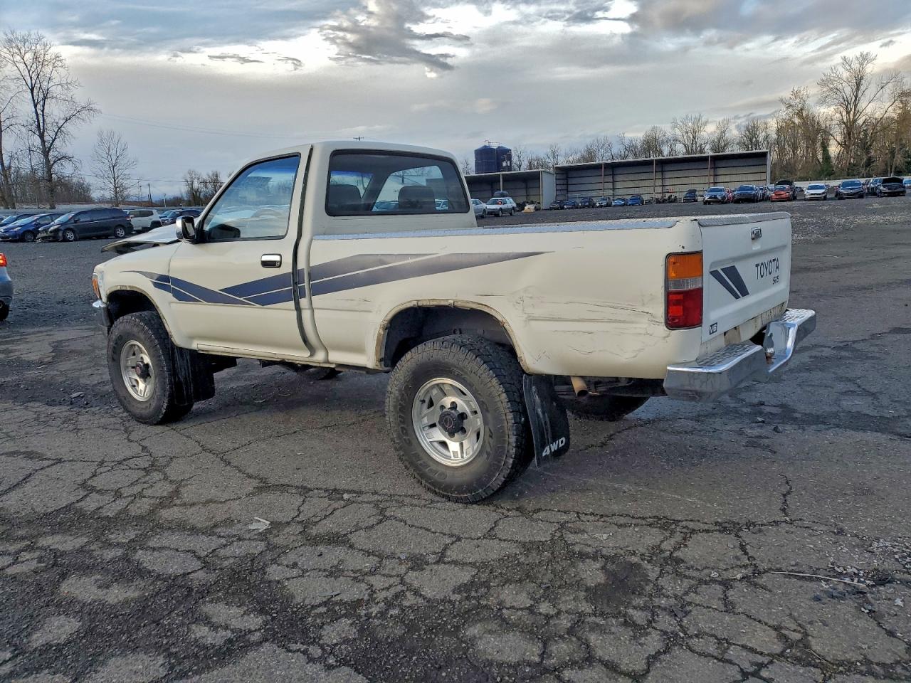 Toyota Pickup 1/2 Ton Short Wheelbase Sr5 Image 6