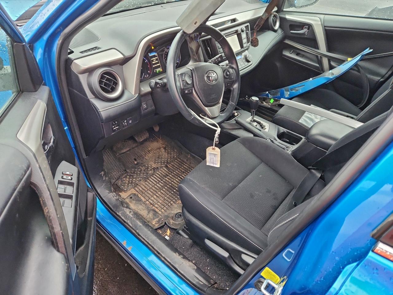 Toyota RAV4 Adventure Image 10