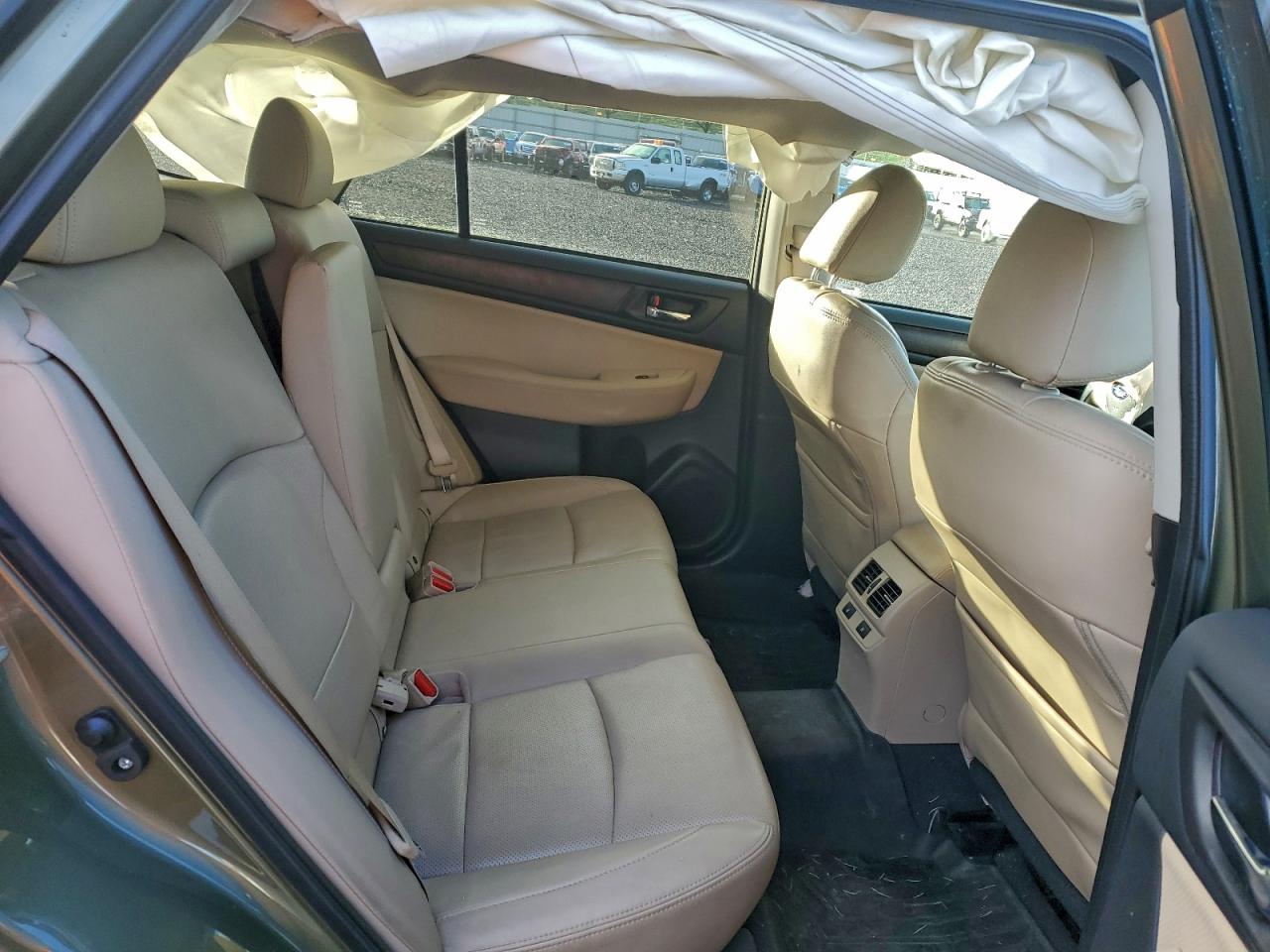 Subaru Outback 3.6r Limited Image 11