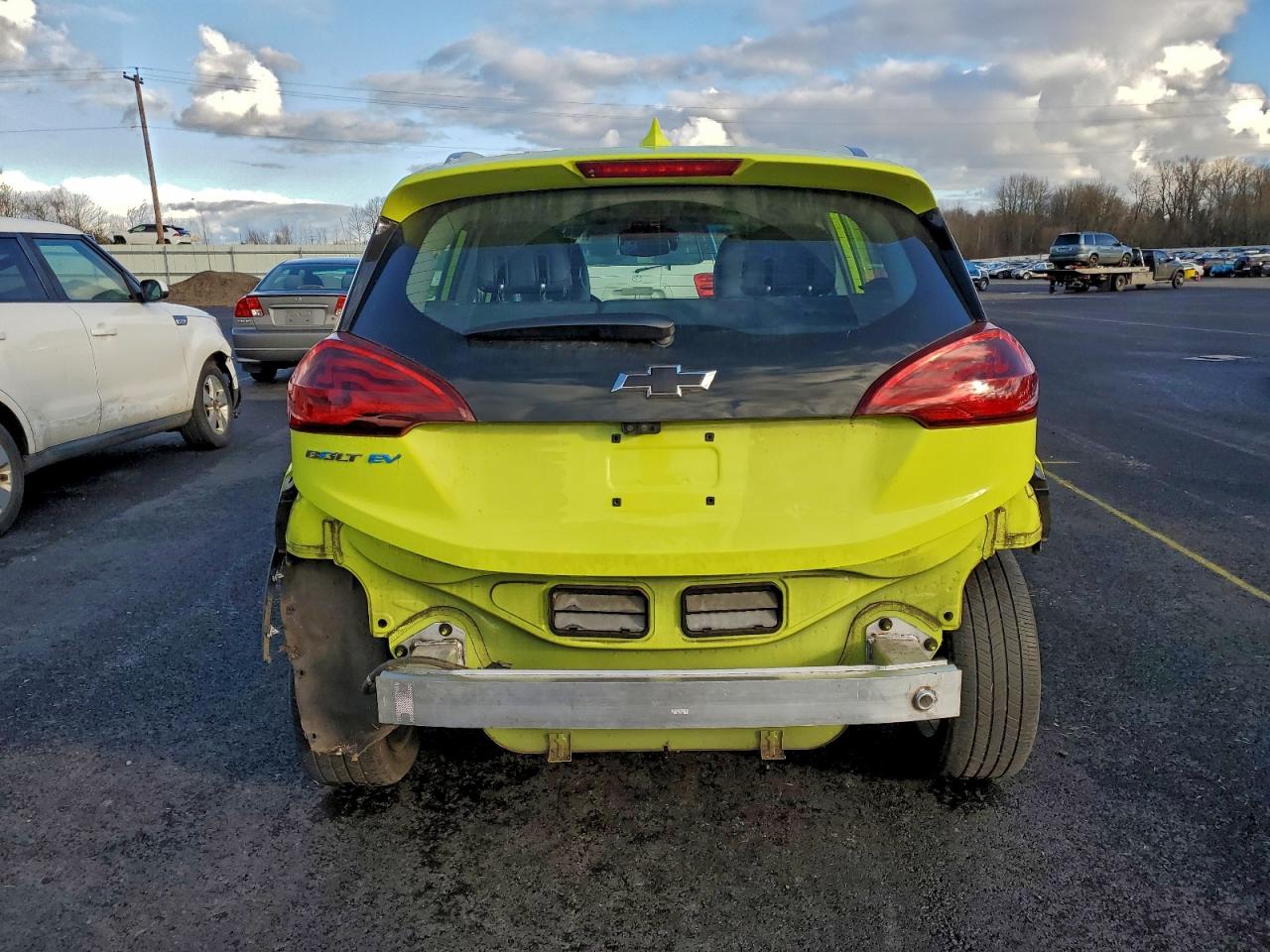 Chevrolet Bolt Premier Image 10