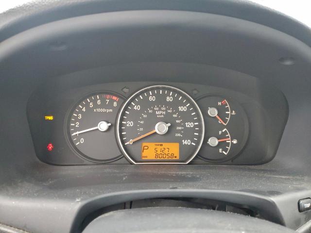 Kia Rondo Base Image 10