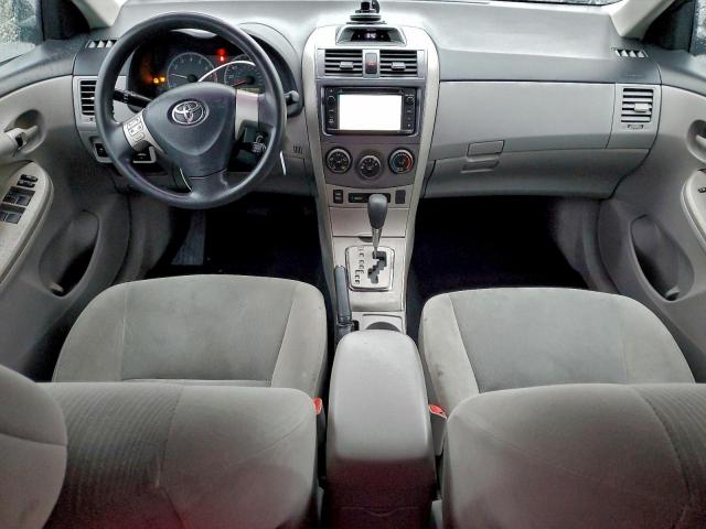 Toyota Corolla Base Image 9