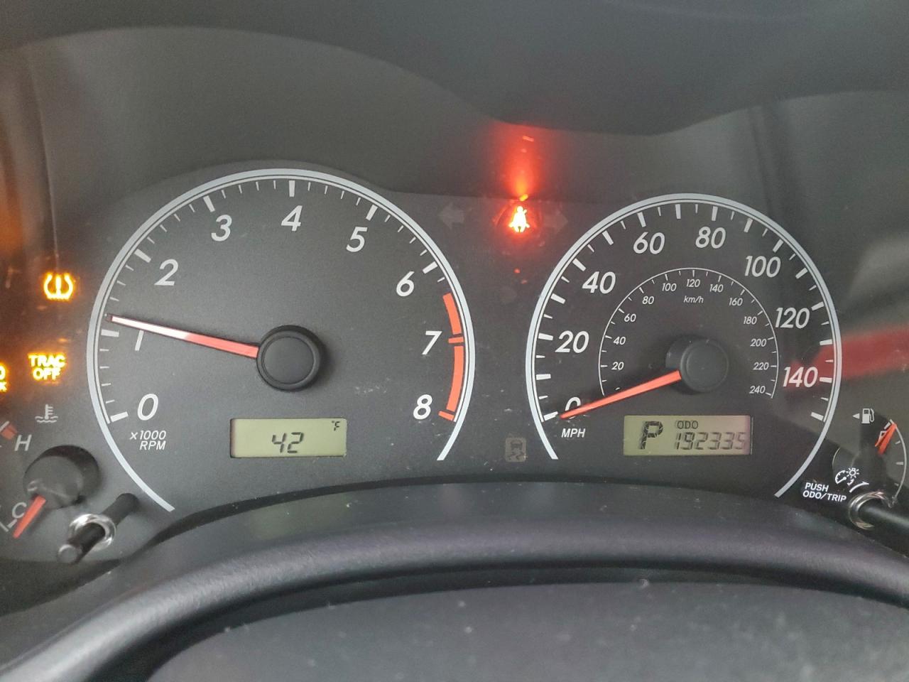 Toyota Corolla Base Image 11