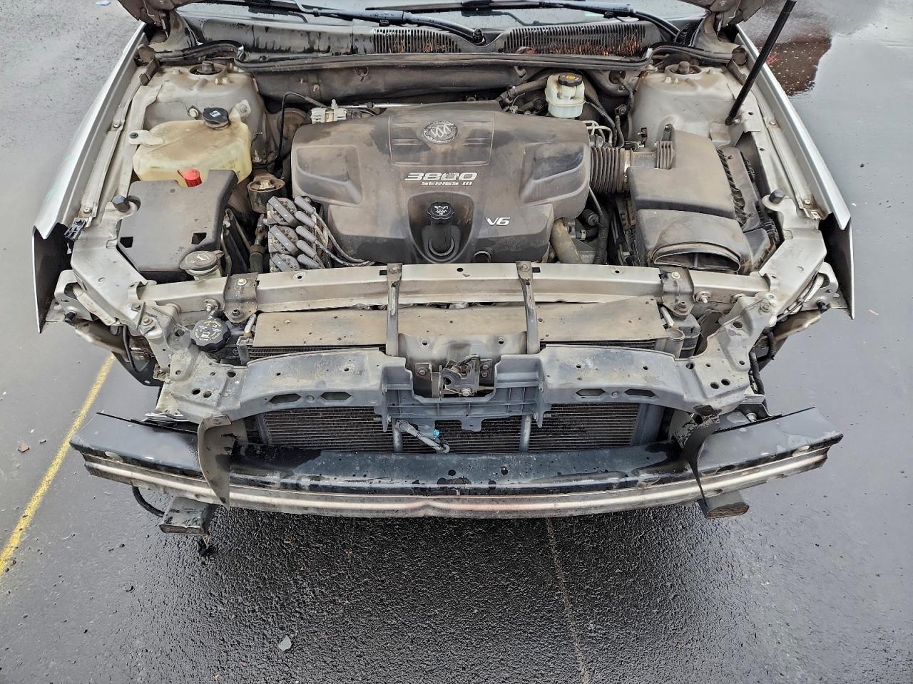 Buick Lucerne Cxl Image 10