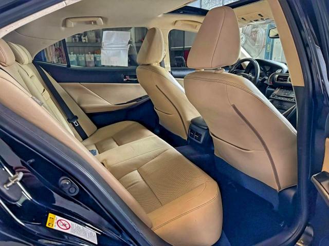 Lexus Is 350 Image 3