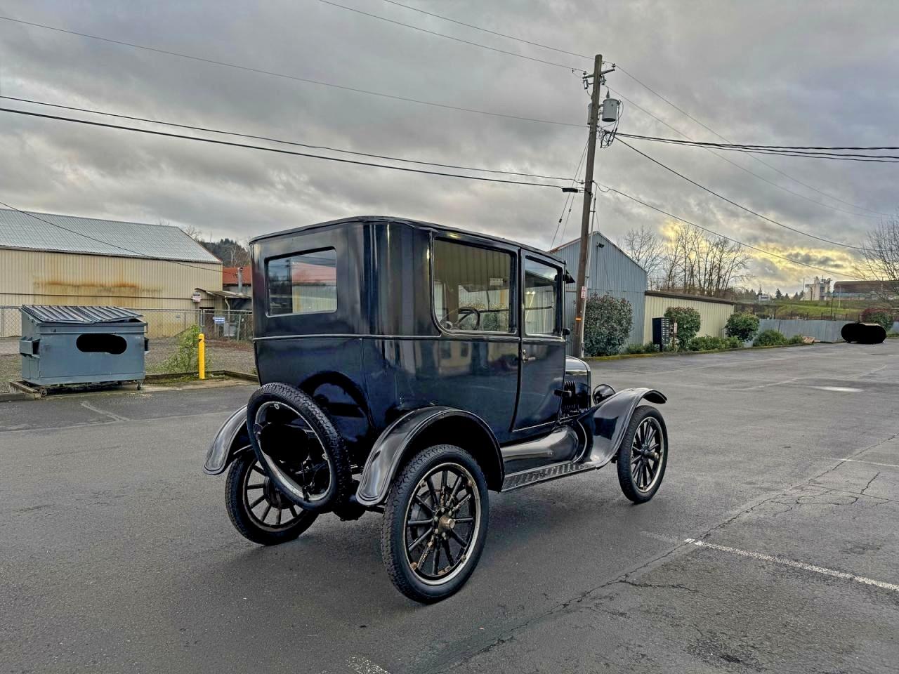 Ford Model T Image 4