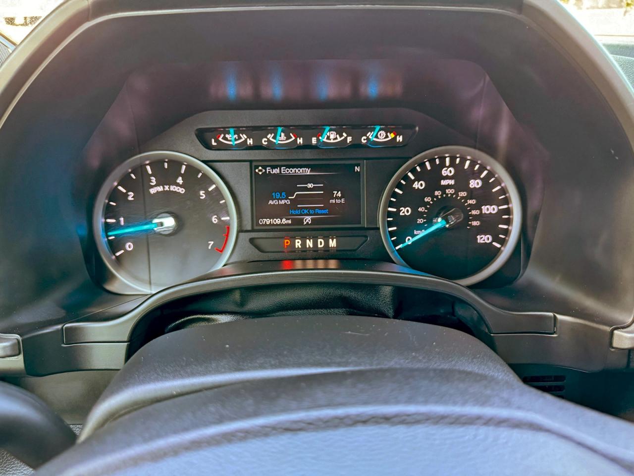 Ford Expedition Xlt Image 9