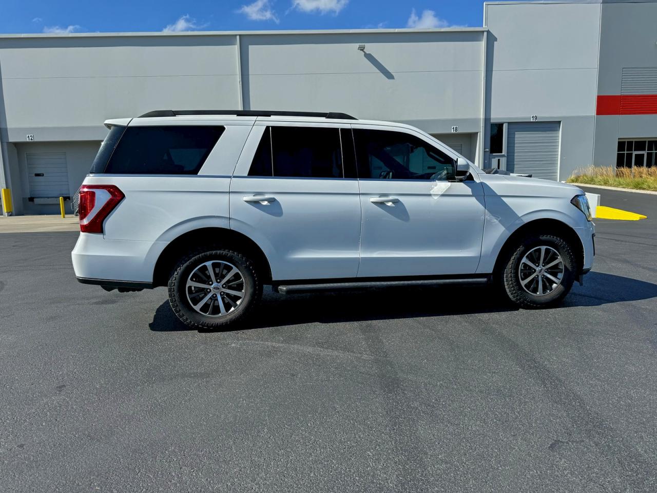Ford Expedition Xlt Image 11