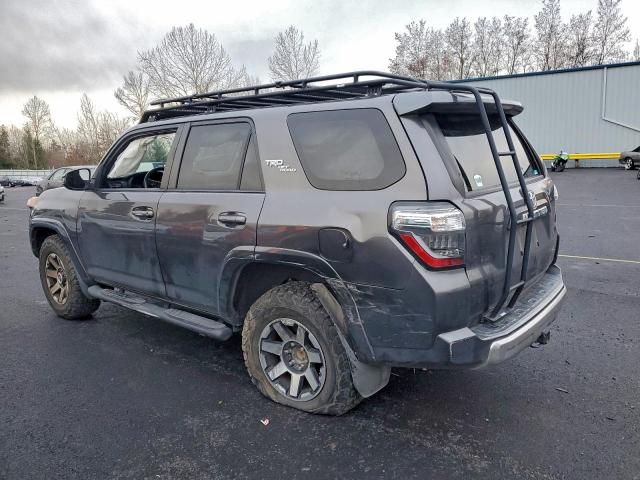 Toyota 4Runner Sr5/sr5 Premium Image 2