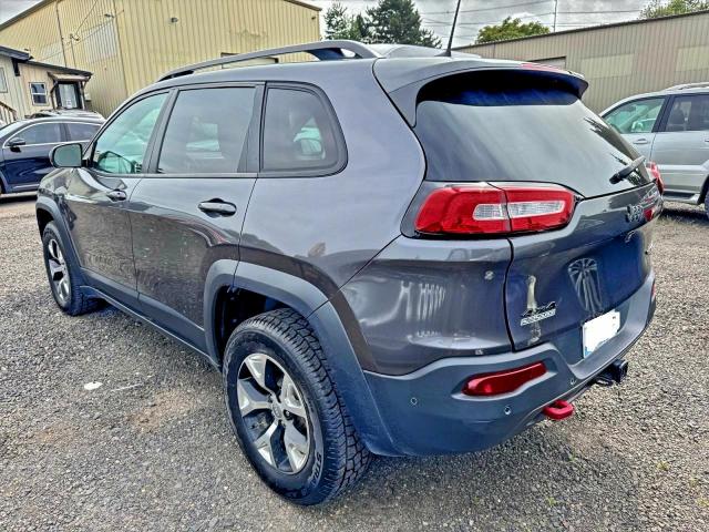 Jeep Cherokee Trailhawk Image 8