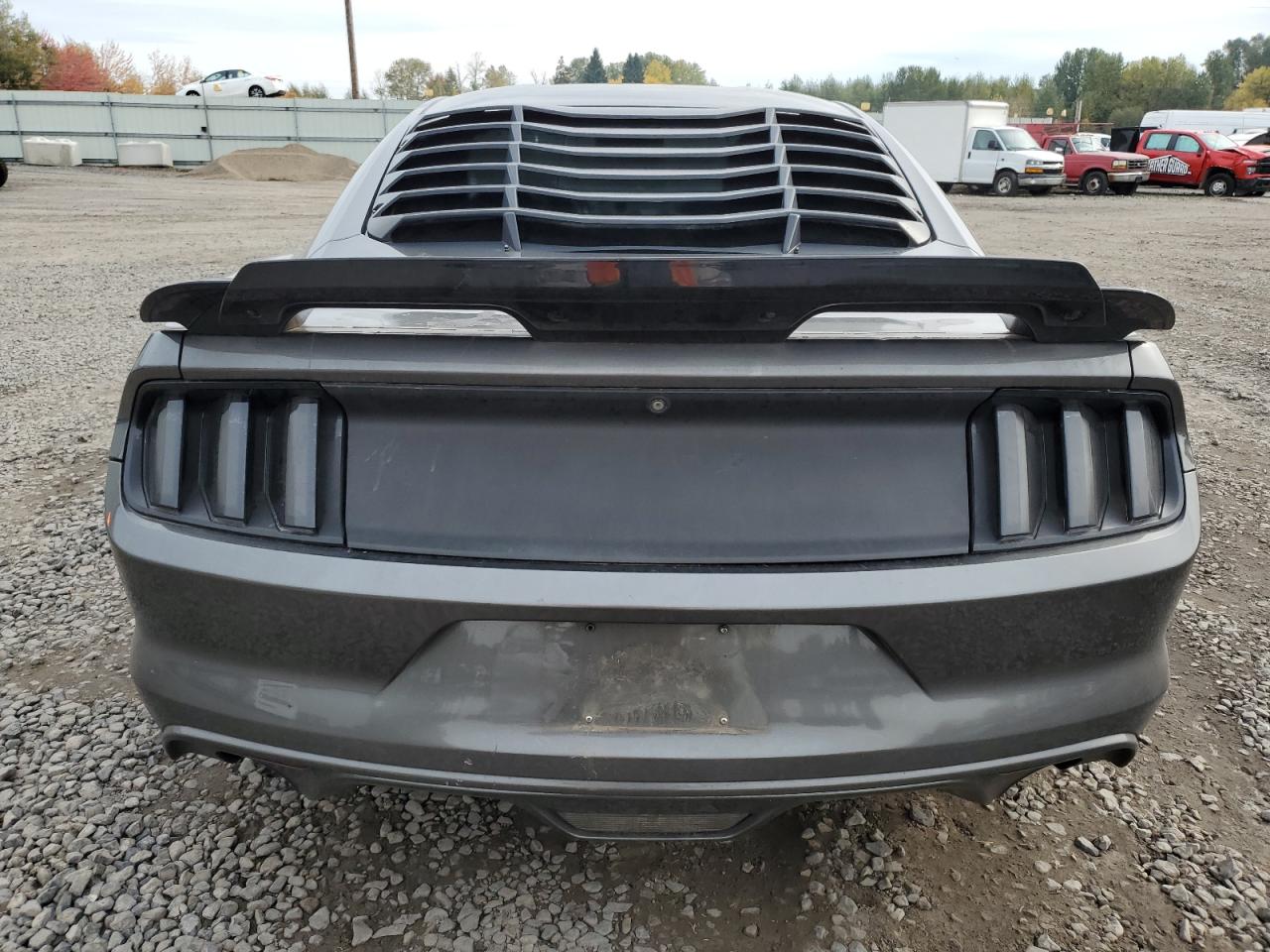 Ford Mustang Image 11