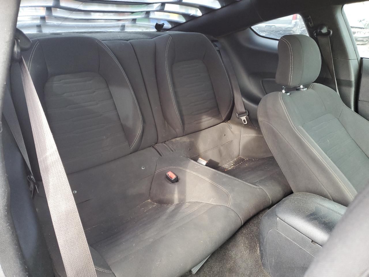 Ford Mustang Image 8