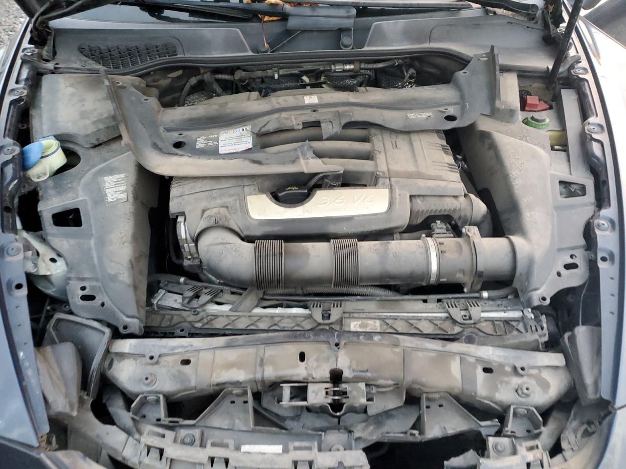 Porsche Cayenne Image 8