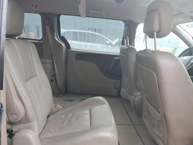 Chrysler Minivan Touring Image 8