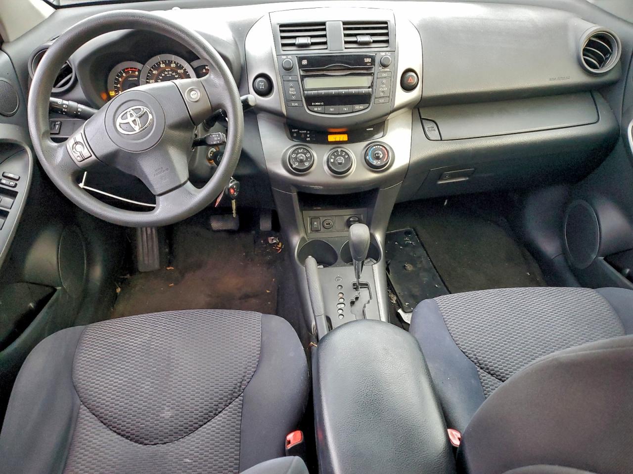 Toyota RAV4 Sport Image 10