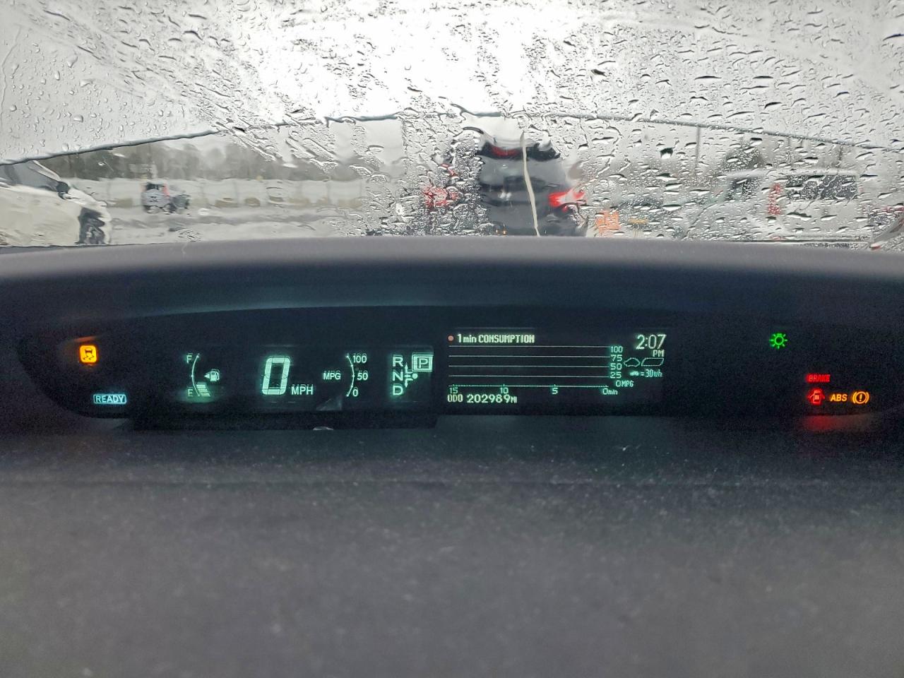 Toyota Prius Image 10