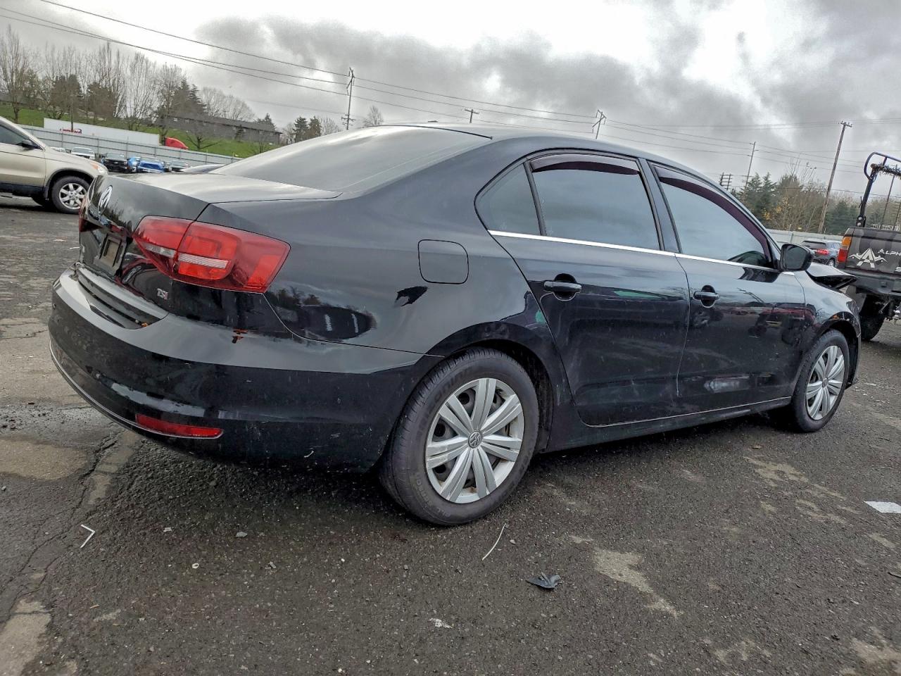 Volkswagen Jetta S Image 4