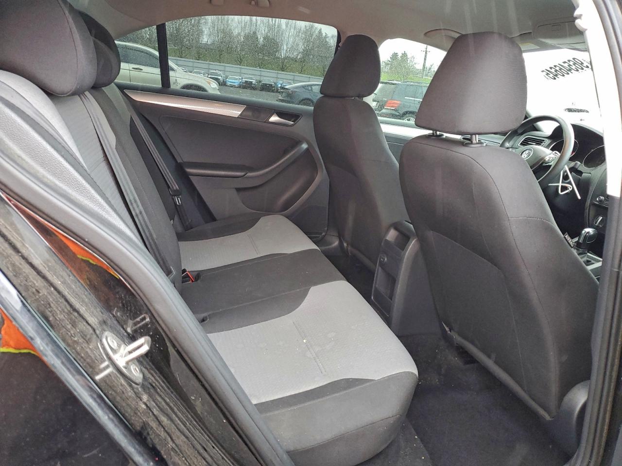 Volkswagen Jetta S Image 11