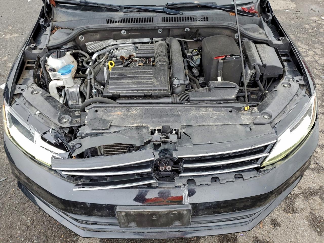 Volkswagen Jetta S Image 2