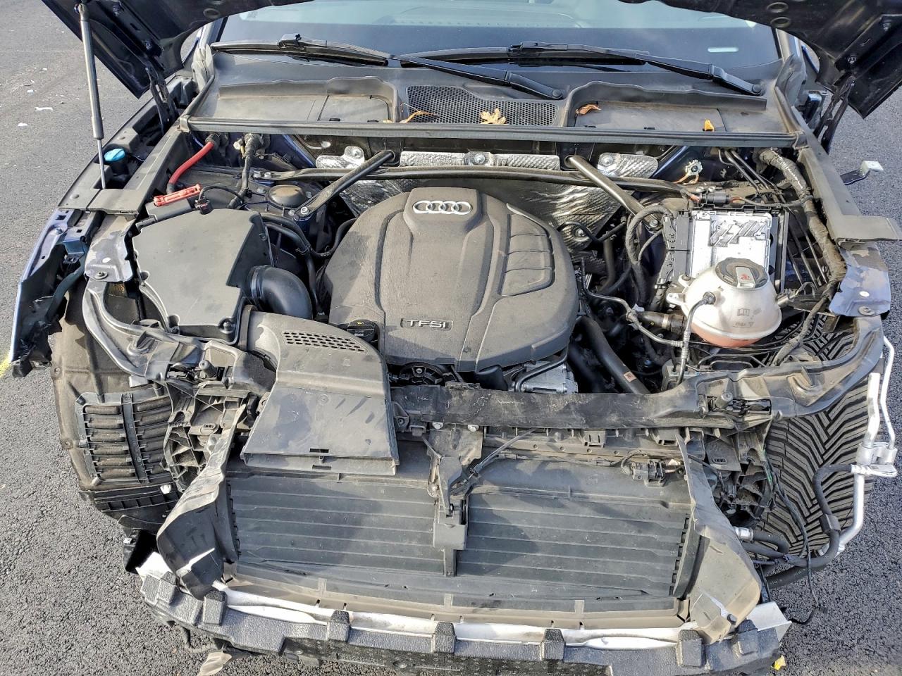 Audi Q5 Premium Plus Image 12