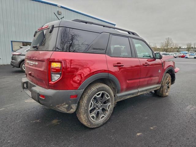 Ford Bronco Outer Banks Image 2