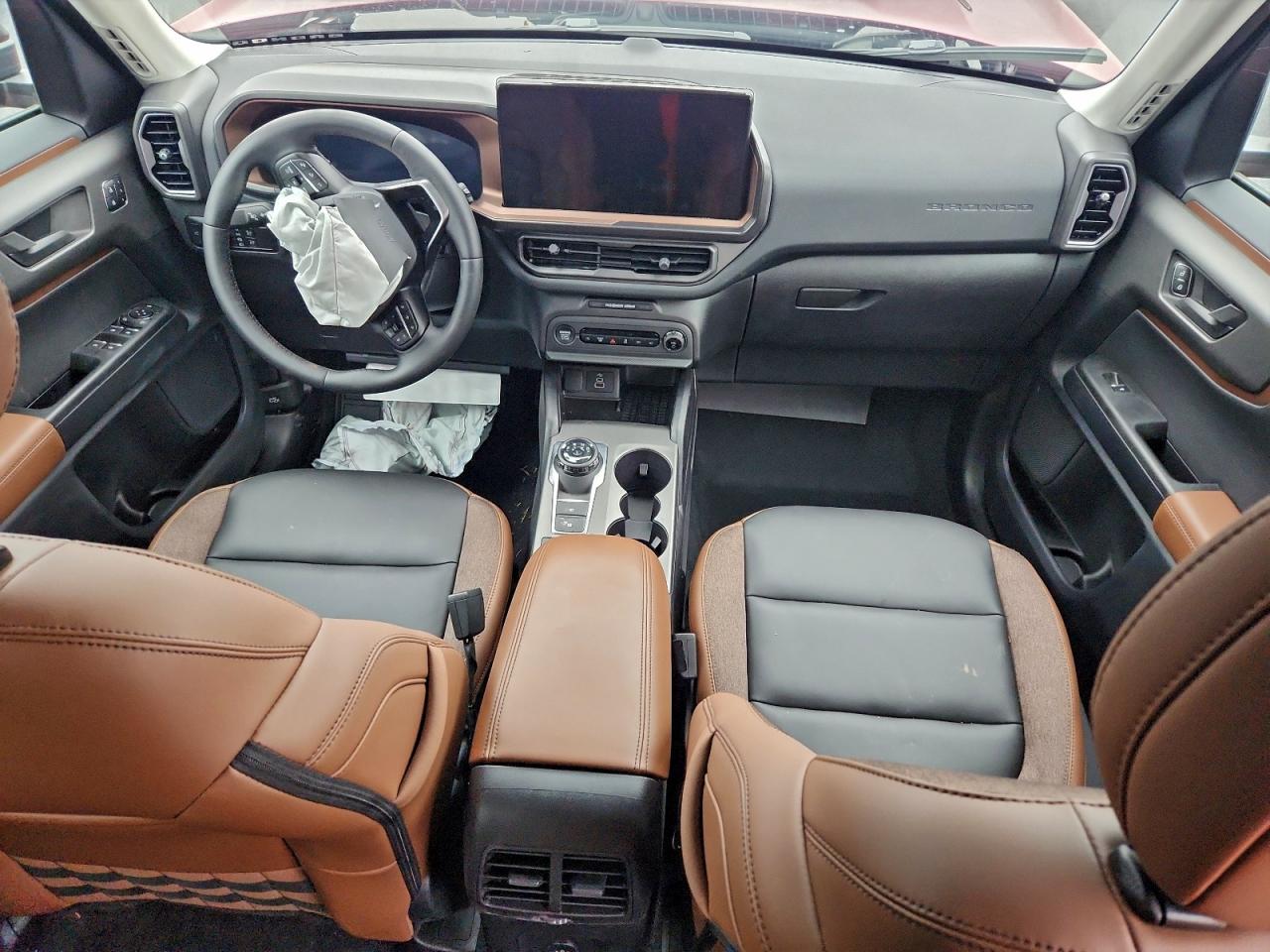 Ford Bronco Outer Banks Image 10