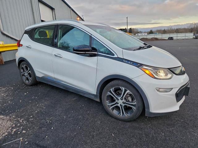 Chevrolet Bolt Premier Image 2
