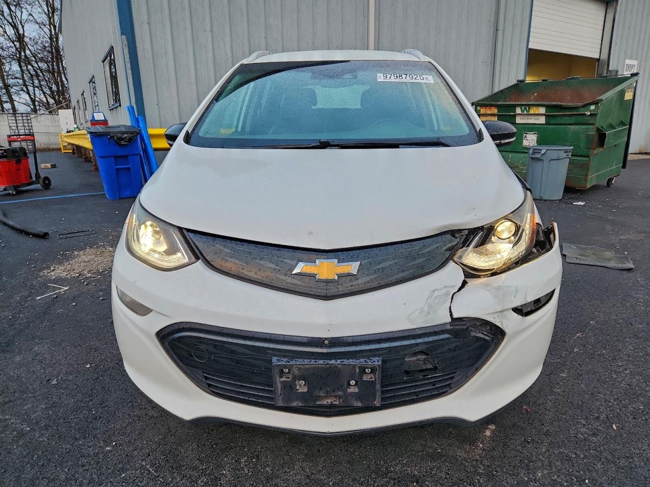 Chevrolet Bolt Premier Image 12