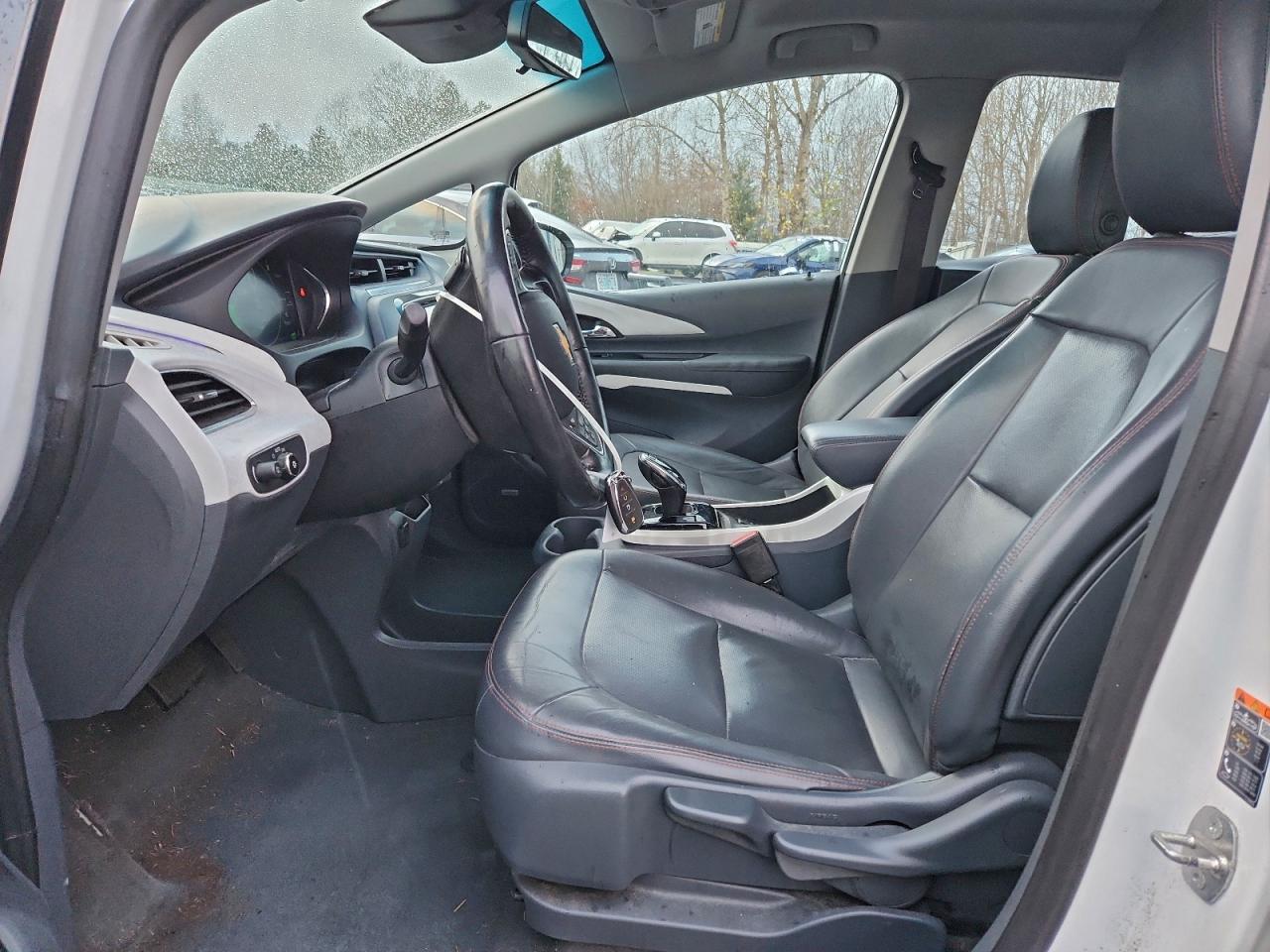 Chevrolet Bolt Premier Image 7