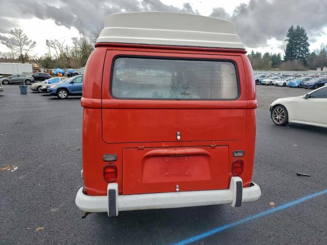 Volkswagen Minivan Image 6