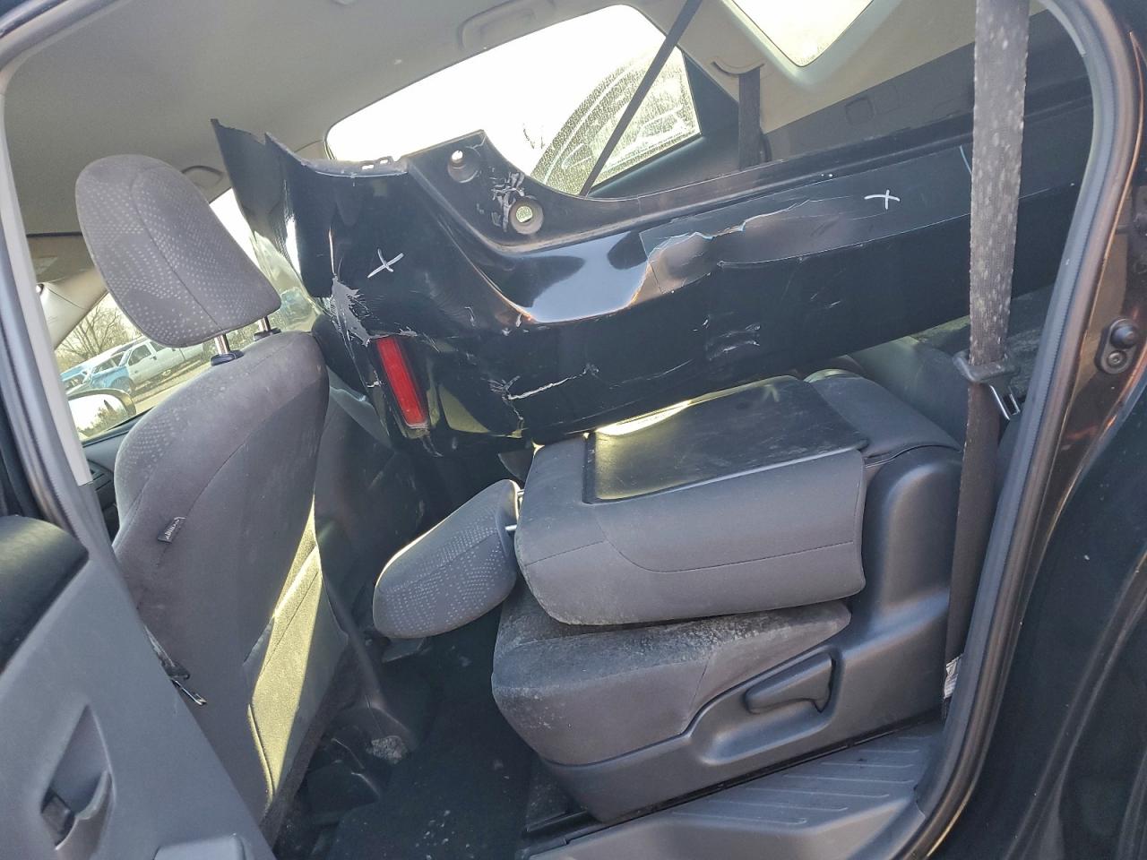 Toyota Prius Image 12