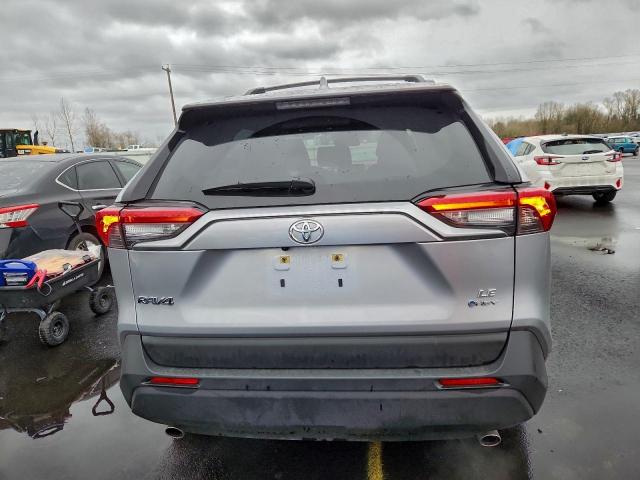 Toyota RAV4 Le Image 3