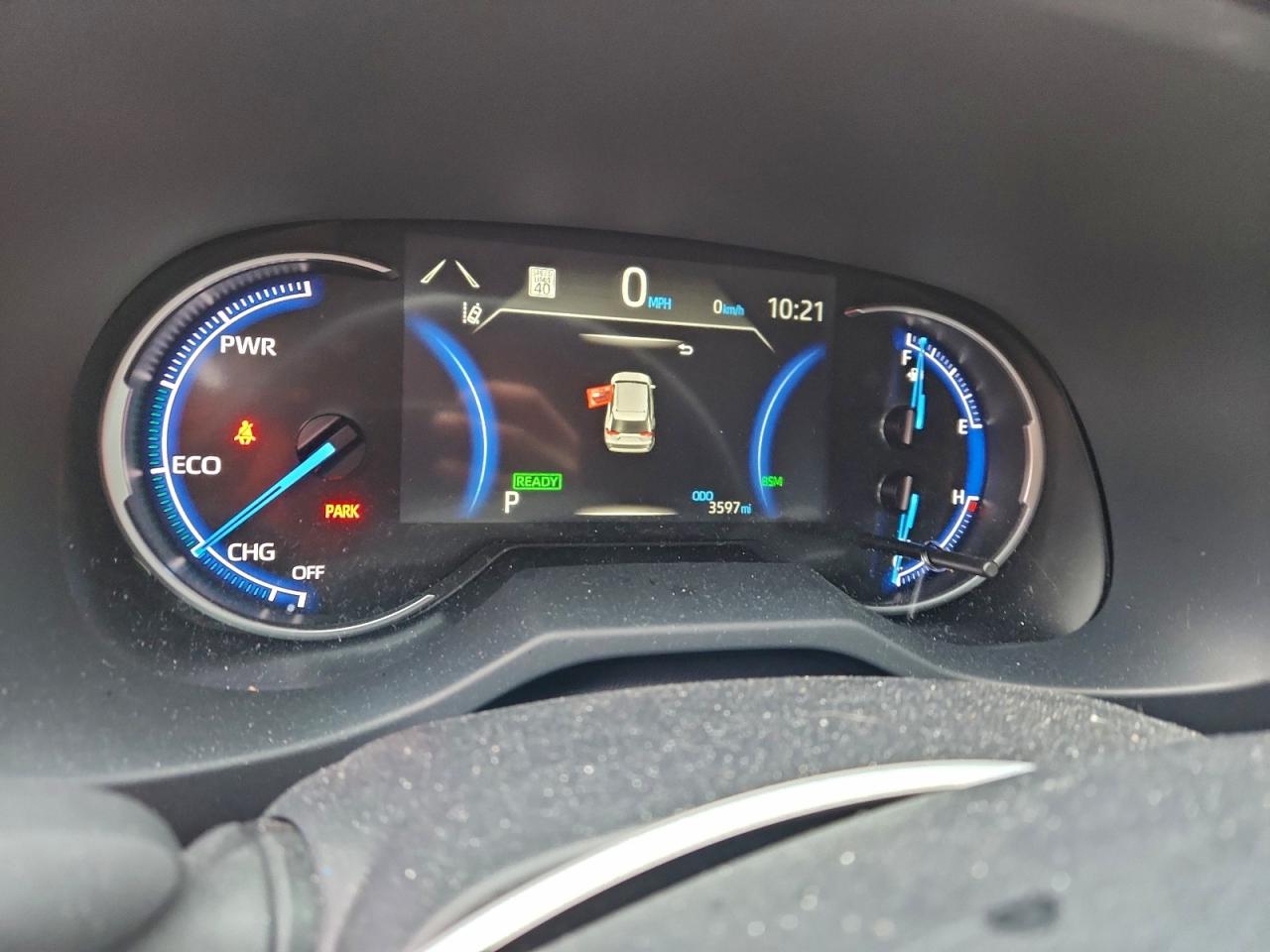 Toyota RAV4 Le Image 7