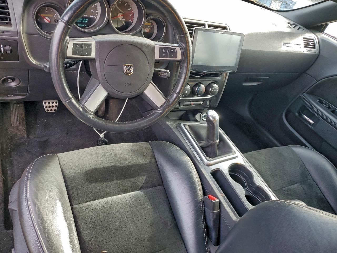 Dodge Challenger Srt-8 Image 10