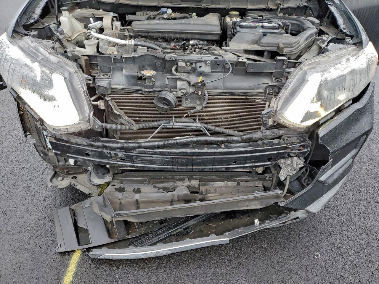 Nissan Rogue S Image 6