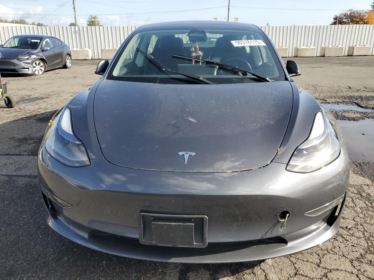 Tesla Model 3 Image 9