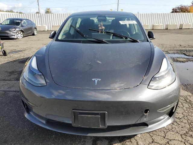 Tesla Model 3 Image 9