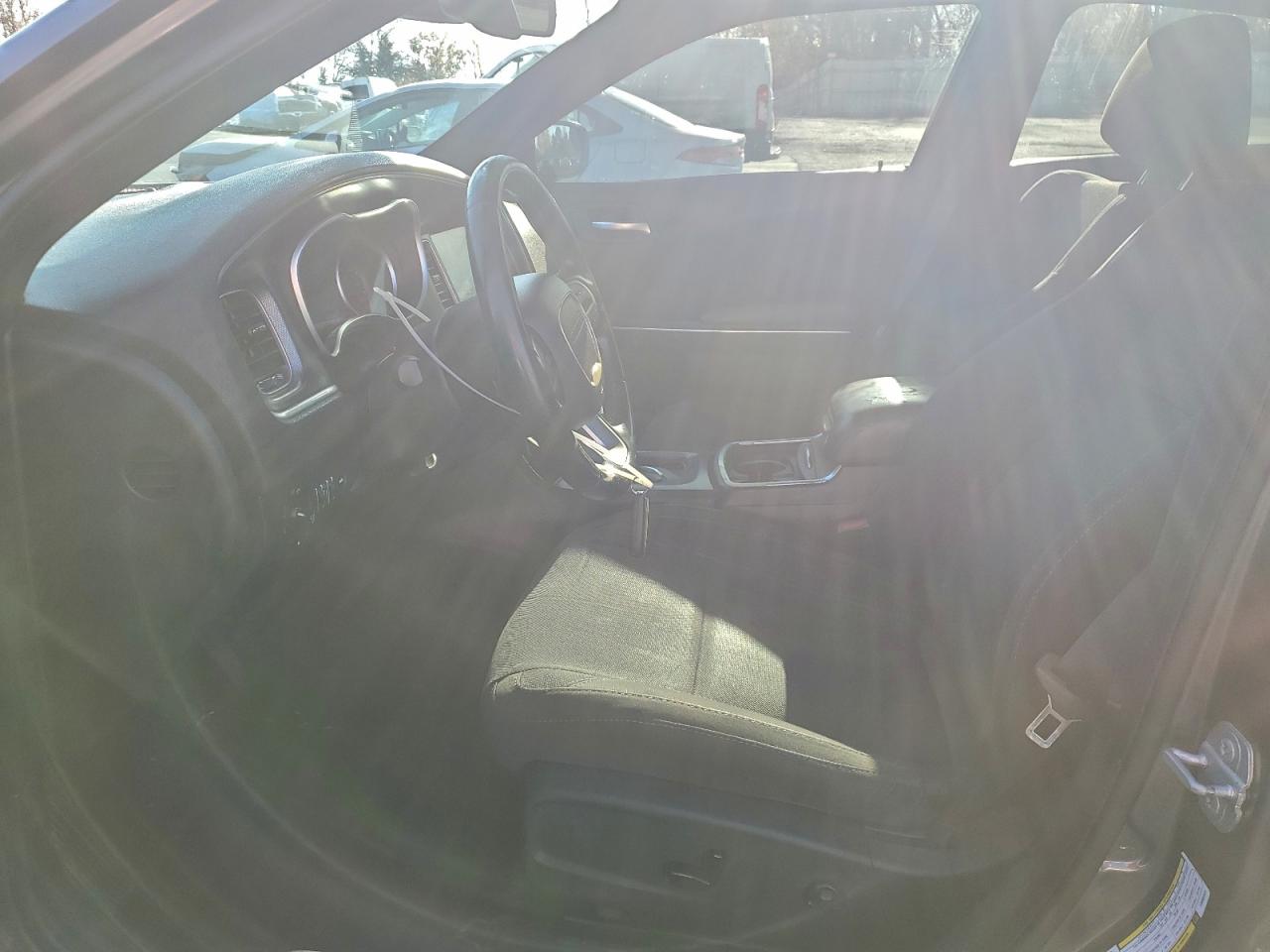 Dodge Charger Sxt Image 3